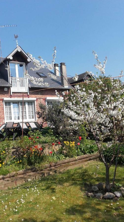 Vacances Paisibles Sur La Cote Fleurie. Trouville-sur-Mer Kültér fotó
